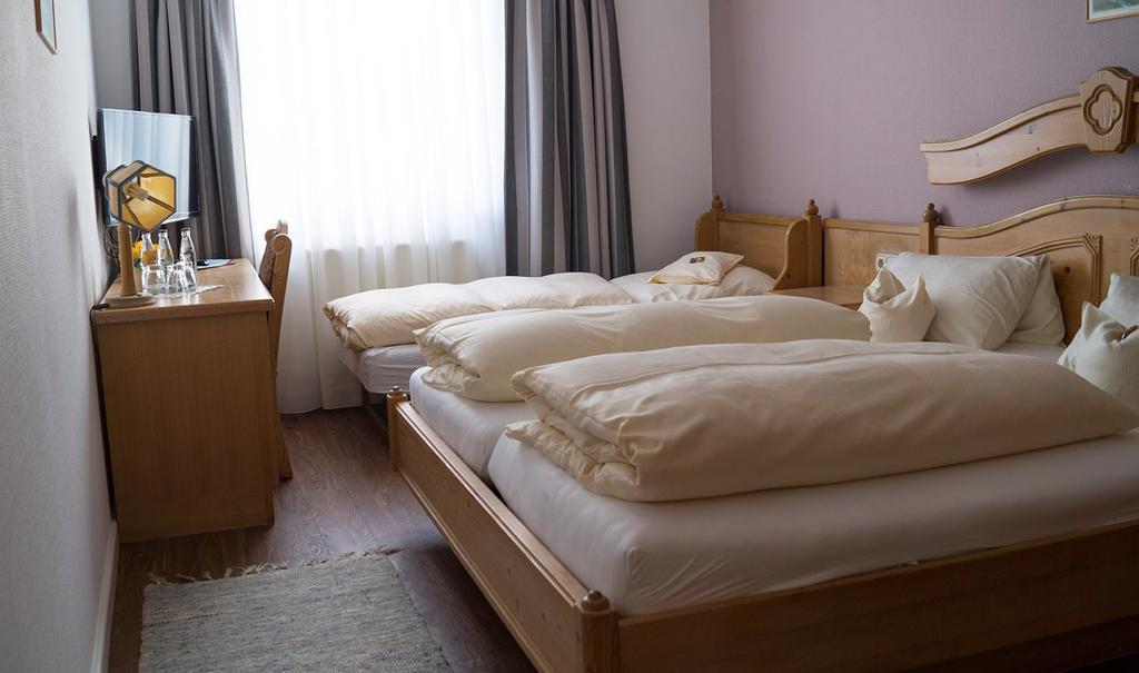 Hotel Schweizer Haus Bielefeld Esterno foto