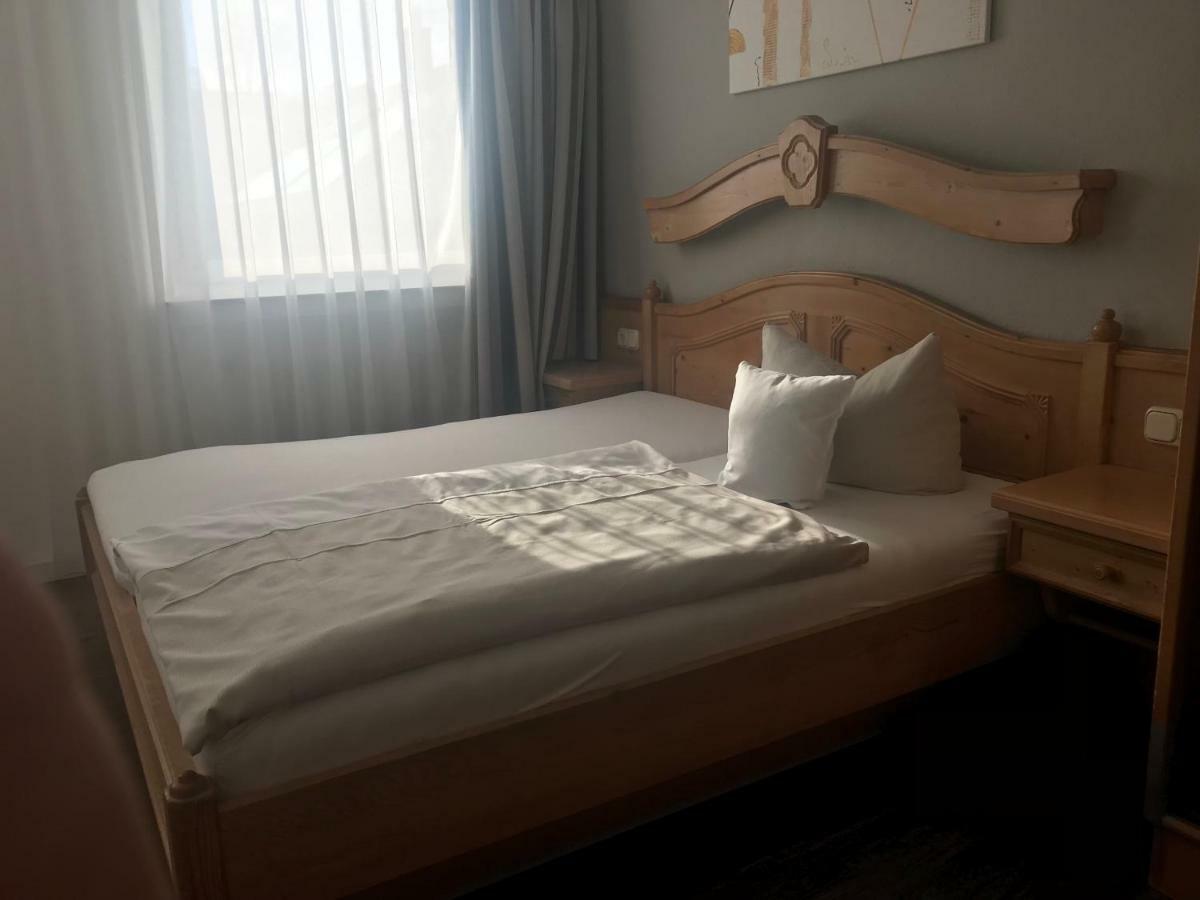 Hotel Schweizer Haus Bielefeld Esterno foto