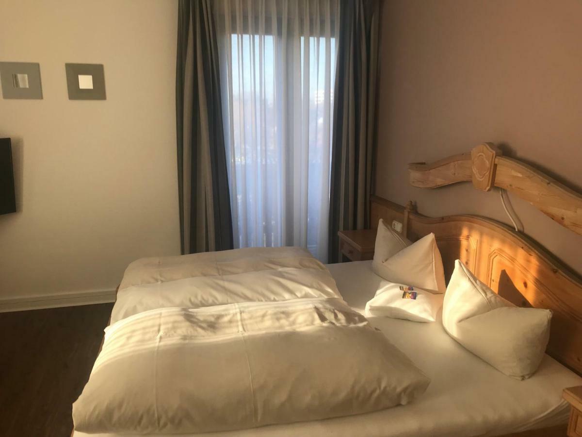 Hotel Schweizer Haus Bielefeld Esterno foto